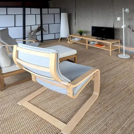Sunrise Seaview Apartment *